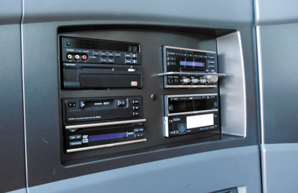 [車内]DVD/CDプレーヤー